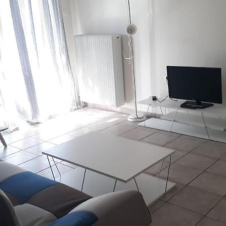 Central Apartments Eretria エクステリア 写真