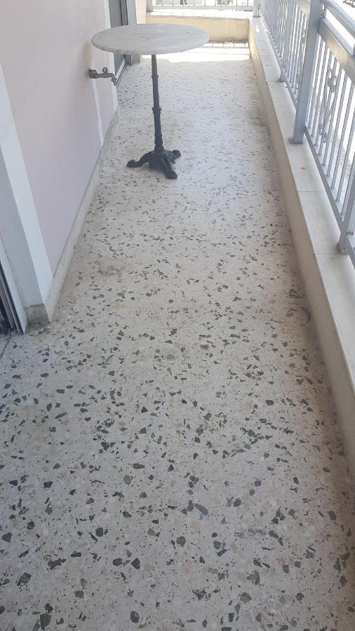 Central Apartments Eretria エクステリア 写真