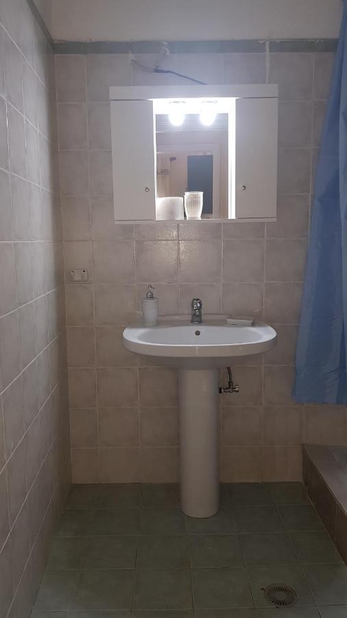 Central Apartments Eretria エクステリア 写真