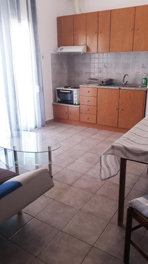 Central Apartments Eretria エクステリア 写真