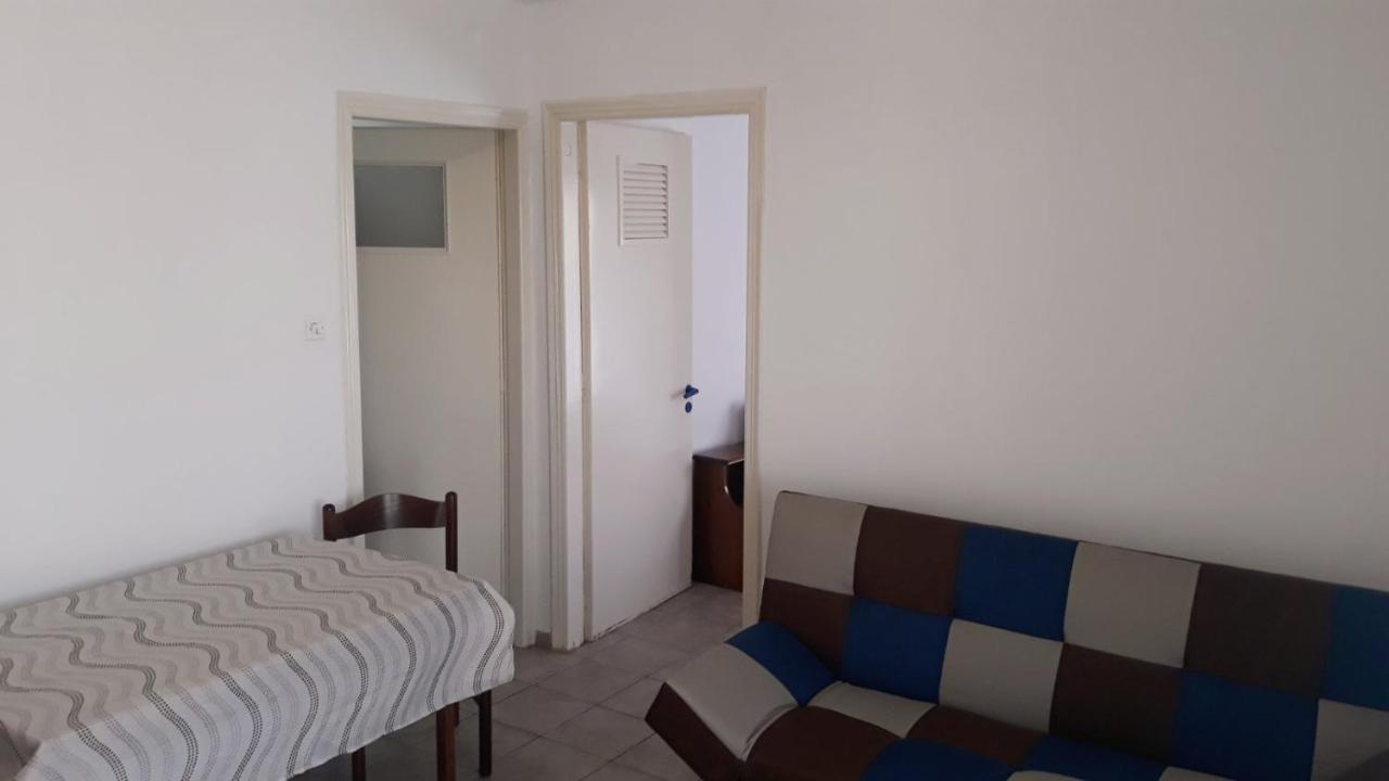 Central Apartments Eretria エクステリア 写真