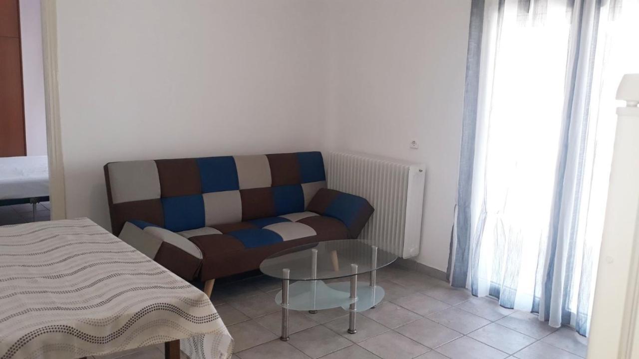 Central Apartments Eretria エクステリア 写真