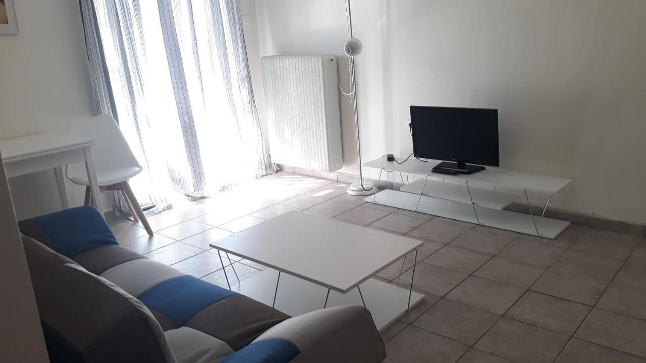 Central Apartments Eretria エクステリア 写真
