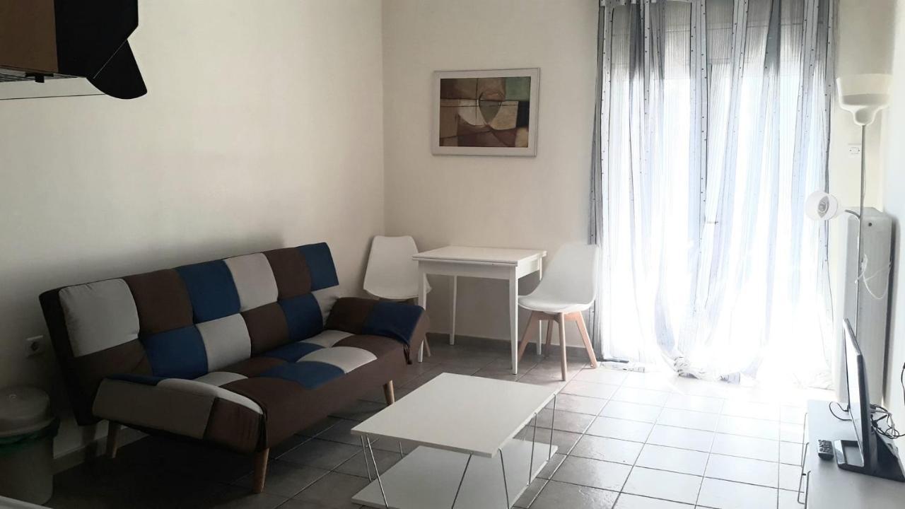 Central Apartments Eretria エクステリア 写真