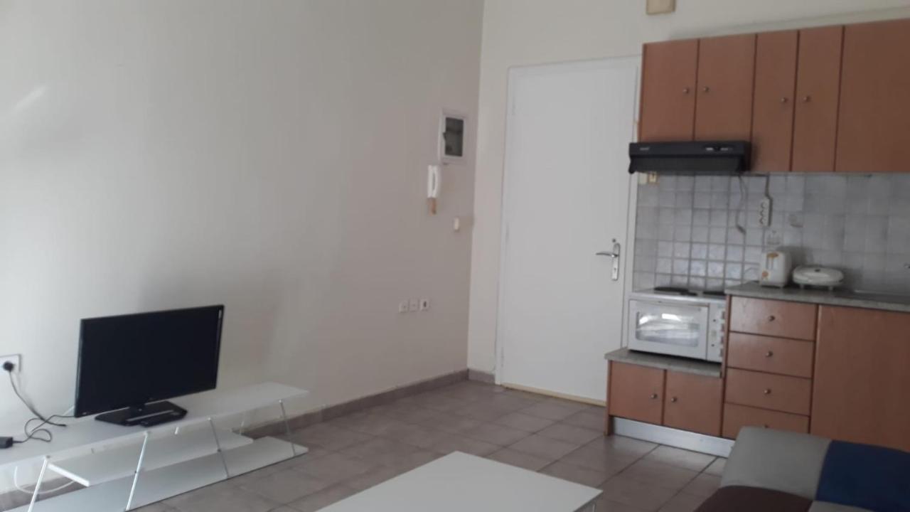 Central Apartments Eretria エクステリア 写真
