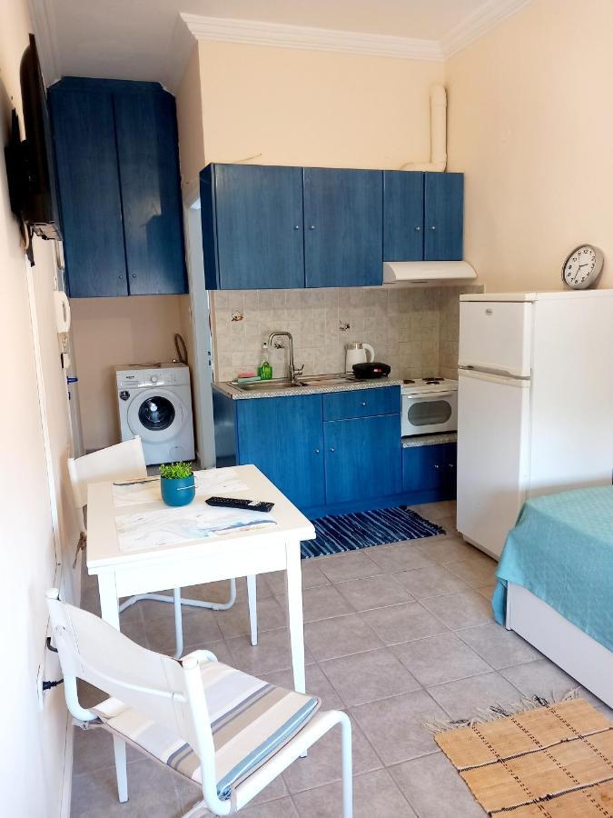 Central Apartments Eretria エクステリア 写真