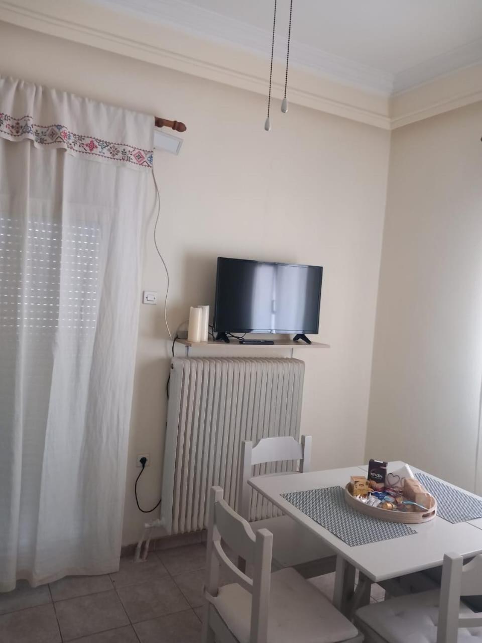 Central Apartments Eretria エクステリア 写真