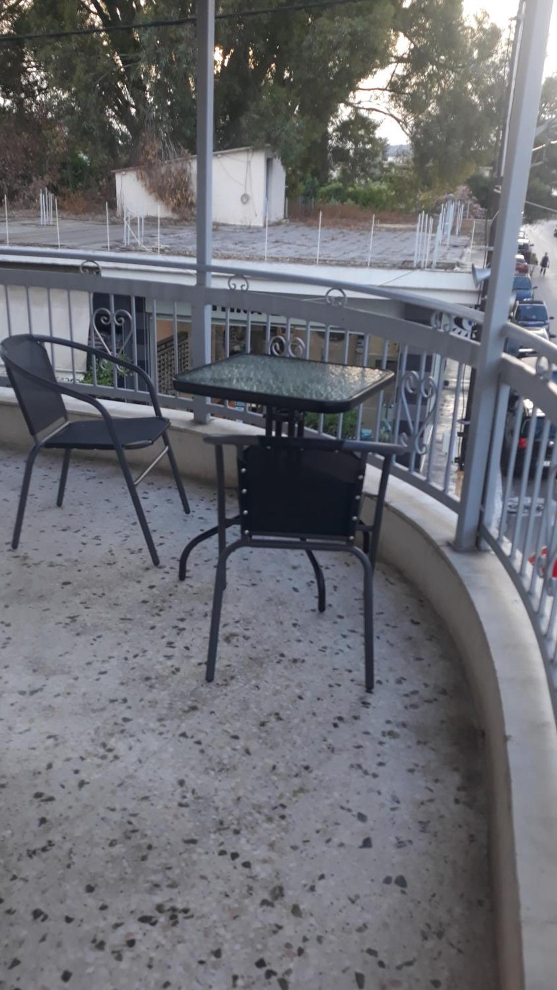 Central Apartments Eretria エクステリア 写真
