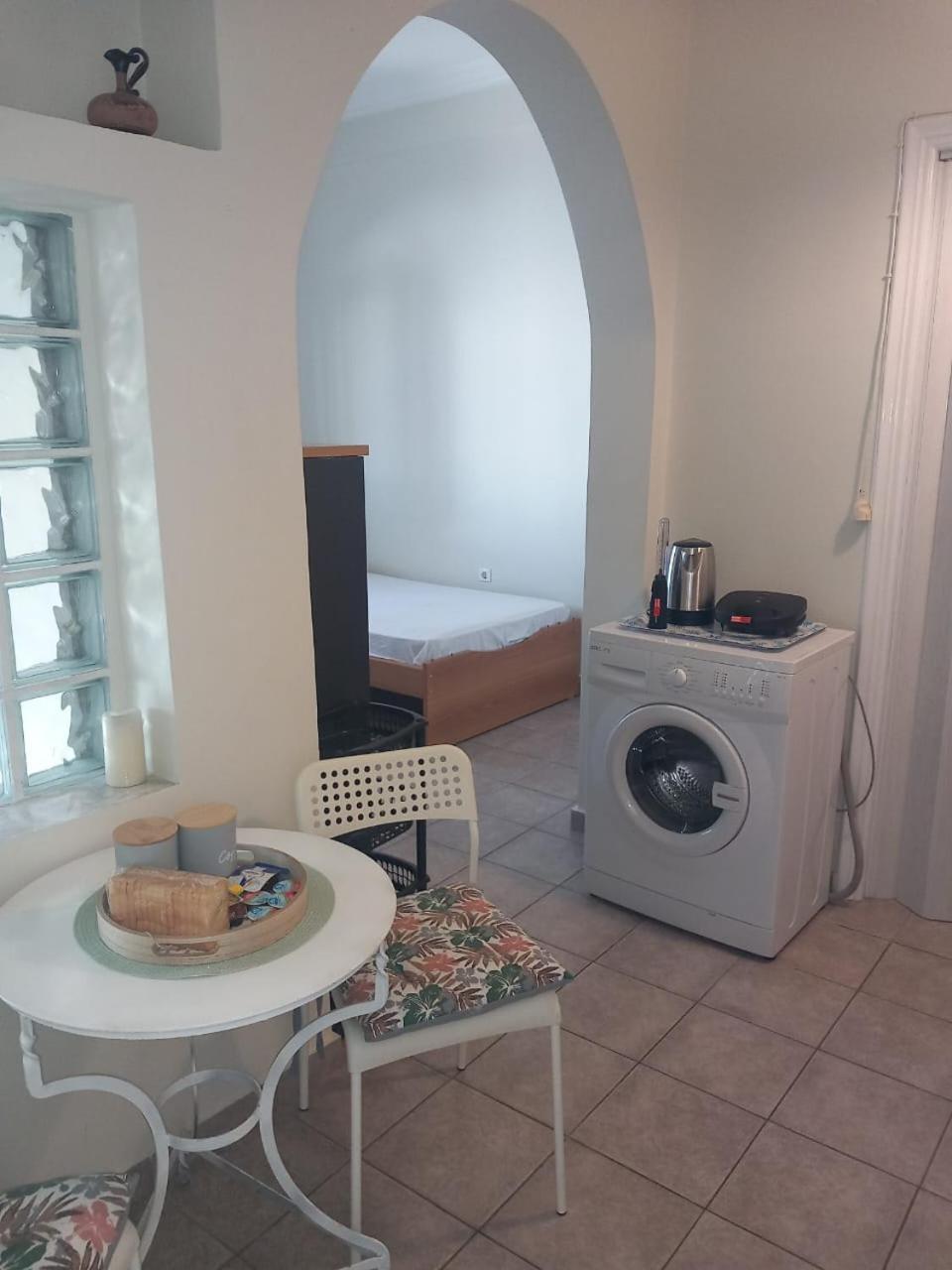 Central Apartments Eretria エクステリア 写真